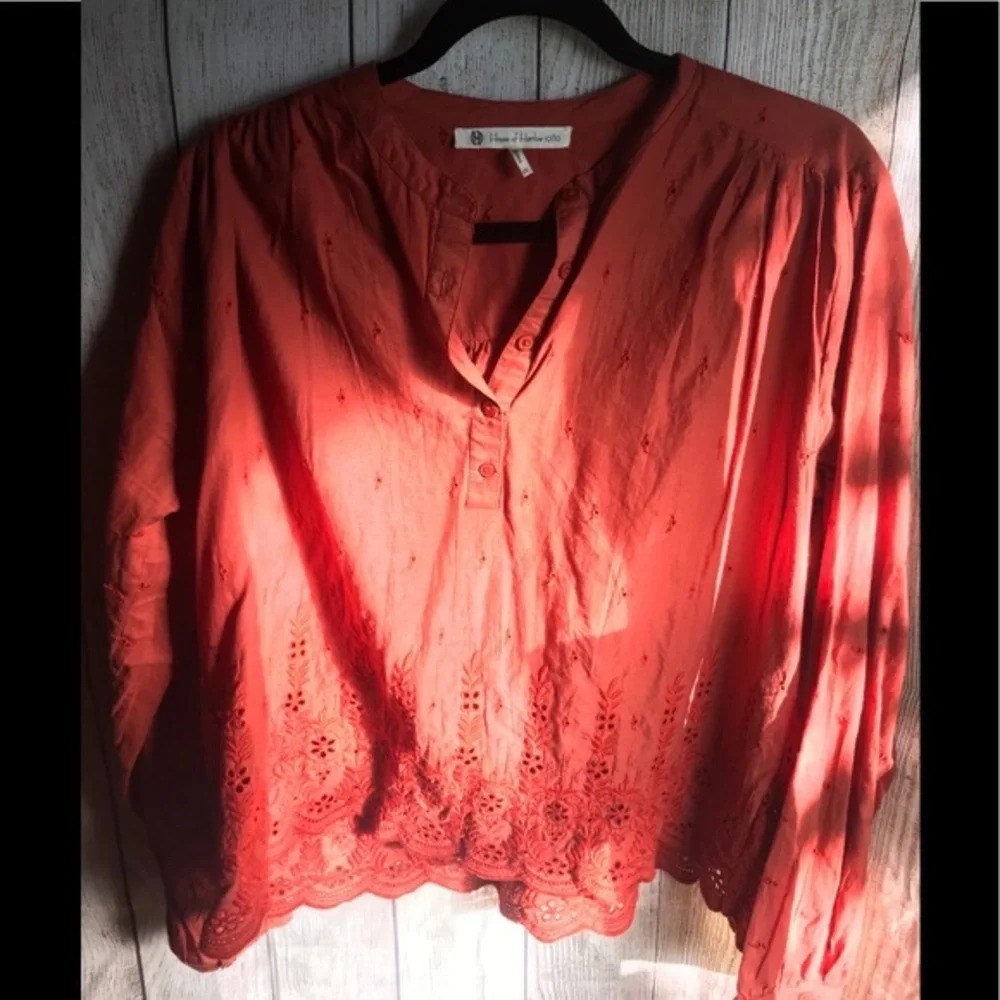 House of Harlow 1960 Abilene Blouse in Brick, L - Picture 3 of 5